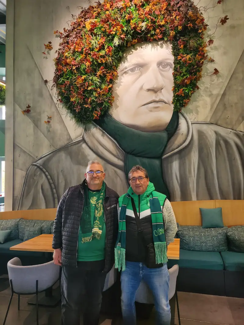 Section 220 - Les Verts en Nord - Souvenir des 90 ans de L'ASSE au Salon Brasserie du Stade GG - Novembre 2023
