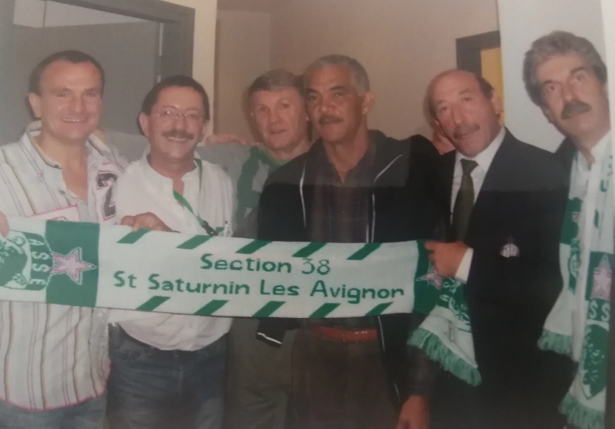 Section 38 - Saint Saturnin les avignon _ Avec José Aloisio Salons avec Gilbert et Gérard Janvion